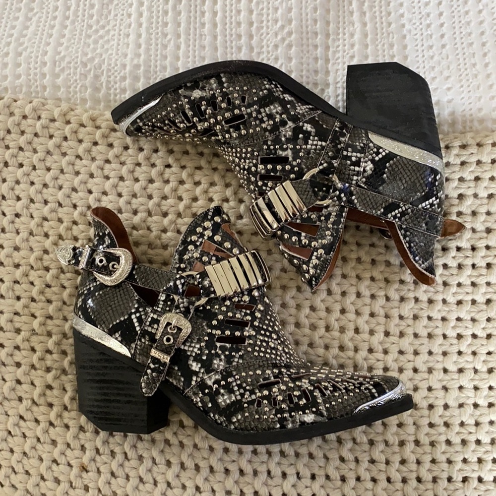 Jeffrey Campbell Western Heeled Booties